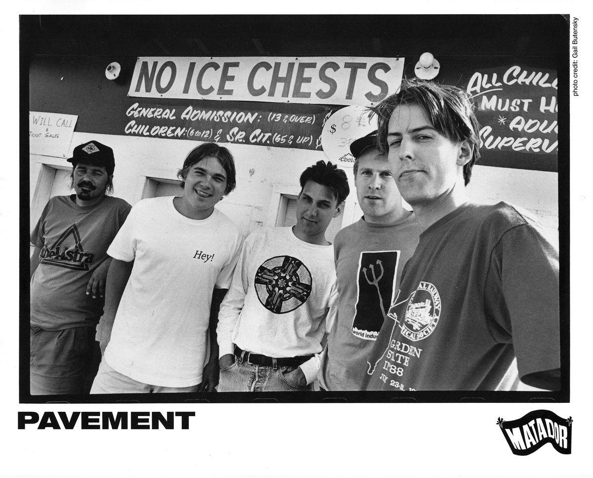 matadorrecords's tweet photo. coming August 12 : Pavement - ‘Slanted &amp; Enchanted’ 30th Anniversary Edition on splatter vinyl, with or without the ‘Courting Shutdown Offers’ pre ’S&amp;E’ LETS MAKE A DEAL tape.
https://t.co/HWQ4yFTQMU
band photo : Gail Butensky
@pavement_band #matadorrevisionisthistory https://t.co/9Uka5u3eYi