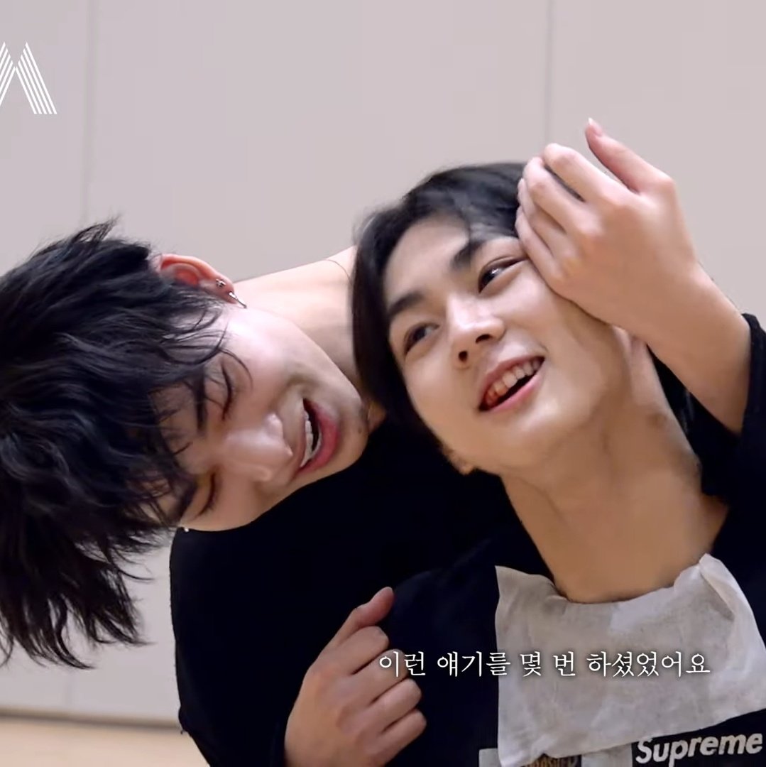 LHSPROSE's tweet photo. please they're the cutest 😭 https://t.co/T5QWI2ogjo
