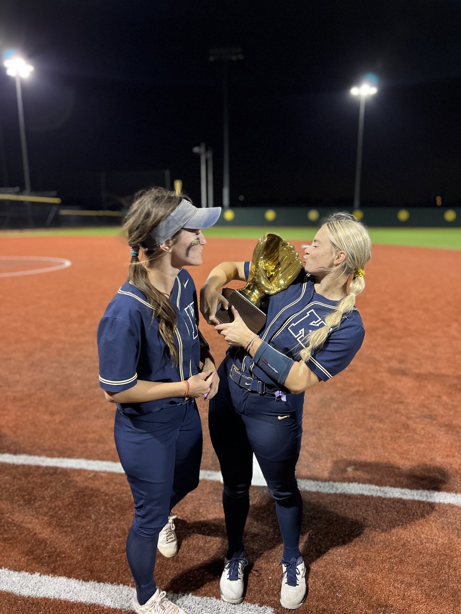 AshleyBreeding's tweet image. DISTRICT CHAMPS‼️🏆@Keller_Softball #playoffs #kod