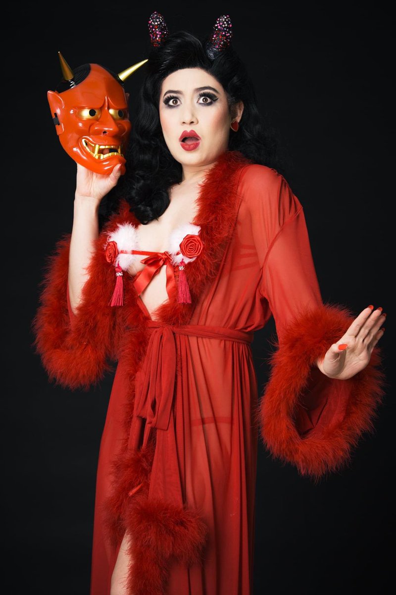 Shotgun Carousel (@shotguncarousel) on Twitter photo Evelyn is also a rising star director, producer, teacher with East London Burlesque @elbstudio & co-founder of the all-star, Asian cabaret collective <a href="/bittenpeachuk/">The Bitten Peach</a> (who you might have spotted on the tele recently!!) 🍑✨ Evelyn is also a rising star director, producer, teacher with East London Burlesque @elbstudio & co-founder of the all-star, Asian cabaret collective <a href="/bittenpeachuk/">The Bitten Peach</a> (who you might have spotted on the tele recently!!) 🍑✨