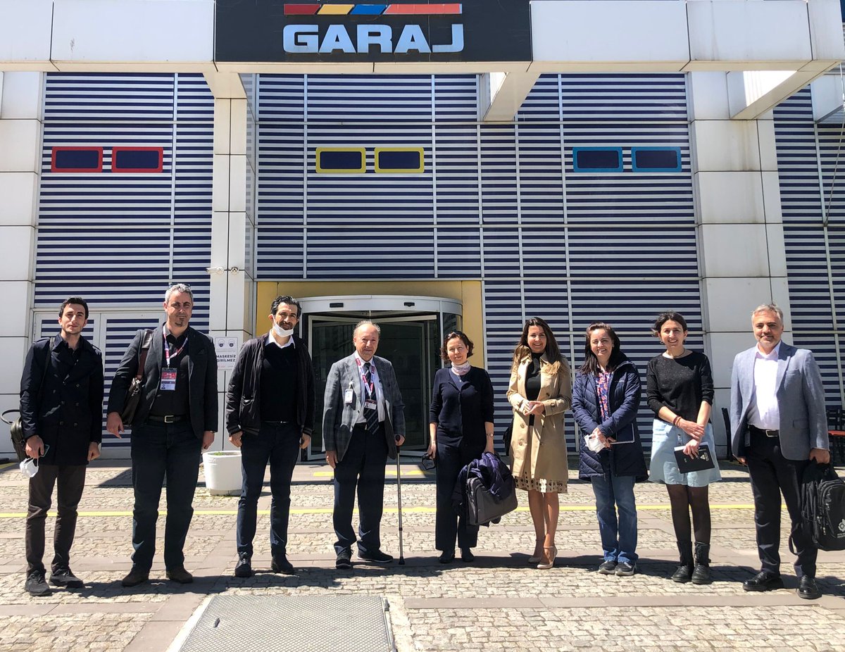 ostimtechtto's tweet photo. Rektör Yardımcımız Prof.Dr. Serdar Müldür, TTO Müdürümüz Öğr.Gör. Gökhan Topal ve İİBF Dekan Yardımcımız Serkan Bürken ile TOBB Akademisyenleri Nitelikli İnsan Kaynağı odaklı toplantıda bir araya geldiler.

#ostimtech #ostimtechtto #tto #ostimteknik #ostimtekniküniversitesi #tobb https://t.co/0SFyhv4wGZ