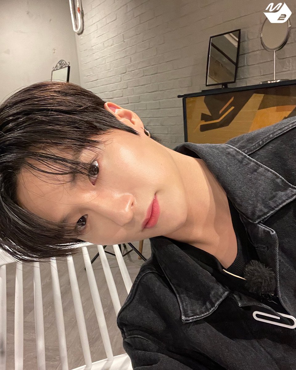 echanmelon's tweet photo. *yells for 500 years* 

#E_CHAN #이찬 
#DKB #다크비 #이창민 
#REBEL #SOBER #안취해 
#다크비유나이티드 https://t.co/NfMOYJ7Zxl
