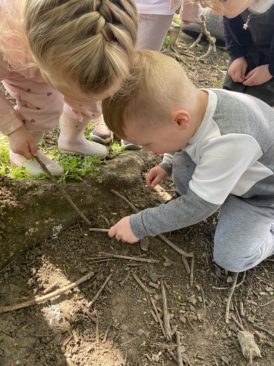 nurserykinged's tweet photo. We found LOTS of 🐞 at Forest School today! 

🐝’s we’re so gentle when counting their spots! https://t.co/RQviXt6s2Y