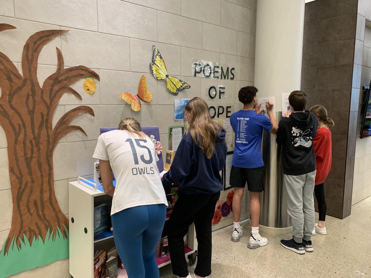 MelanieAMassey's tweet photo. Annual library poetry walk began today w/poetry jams and poetry writing #WestIsReading ! @Cupp_OW https://t.co/n65yDTbyi7