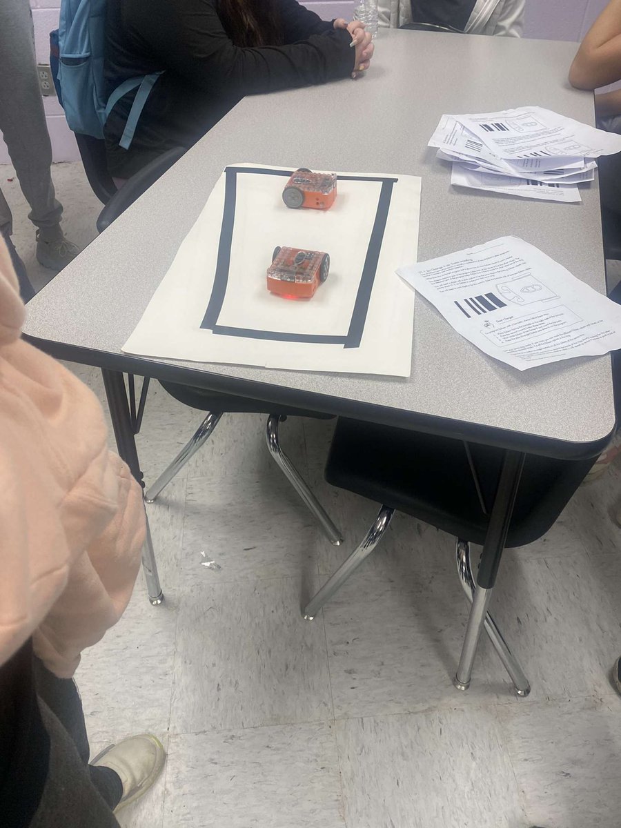ghhs_teambruno's tweet photo. Here are some pictures from the ACE events we did today in the high school with our fellow classmates!! #moonoreos #robotobstaclecourse #space #Science @CclineG @shanebarnette @goodhopehigh @uah_inspiress @CCBOEAL @CarolFetters https://t.co/auupt8aUdN