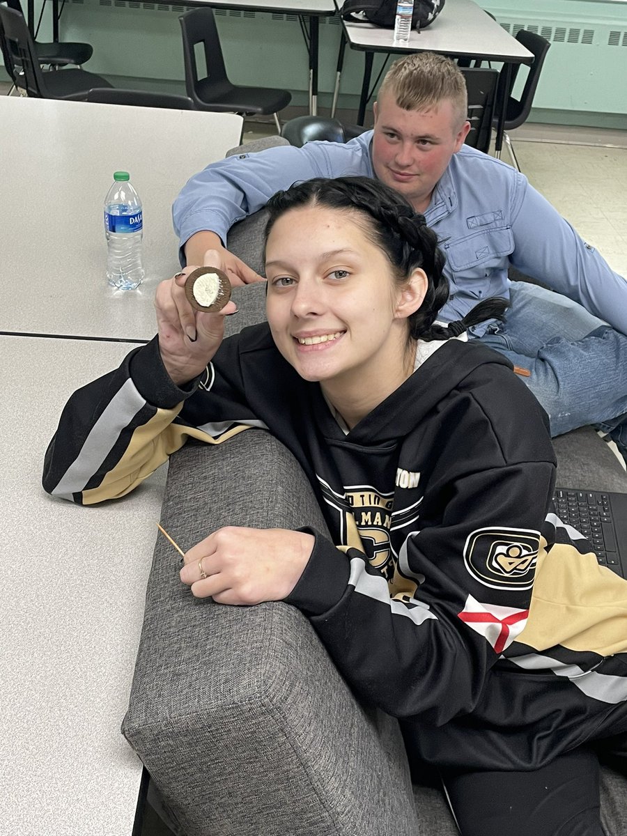 ghhs_teambruno's tweet photo. Here are some pictures from the ACE events we did today in the high school with our fellow classmates!! #moonoreos #robotobstaclecourse #space #Science @CclineG @shanebarnette @goodhopehigh @uah_inspiress @CCBOEAL @CarolFetters https://t.co/auupt8aUdN