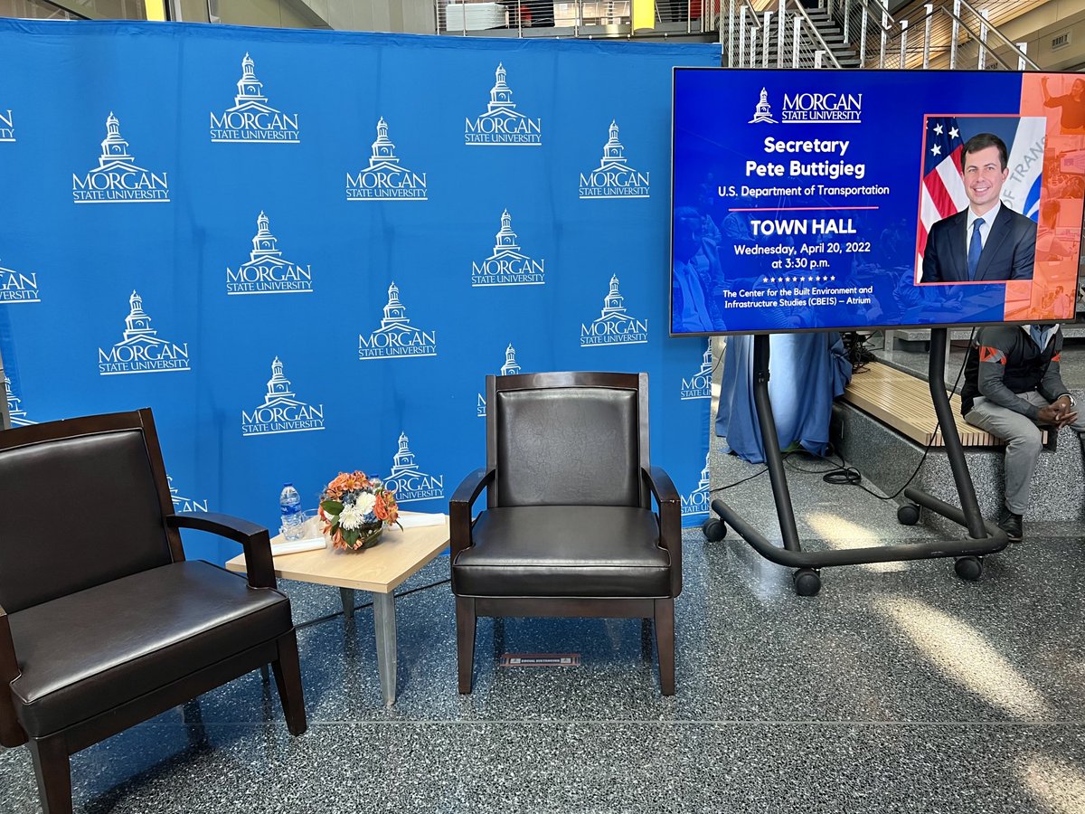 BMorePRGuy's tweet photo. We’re getting ready! It’s almost go time! #PRStuff https://t.co/m9XKZsSmLr