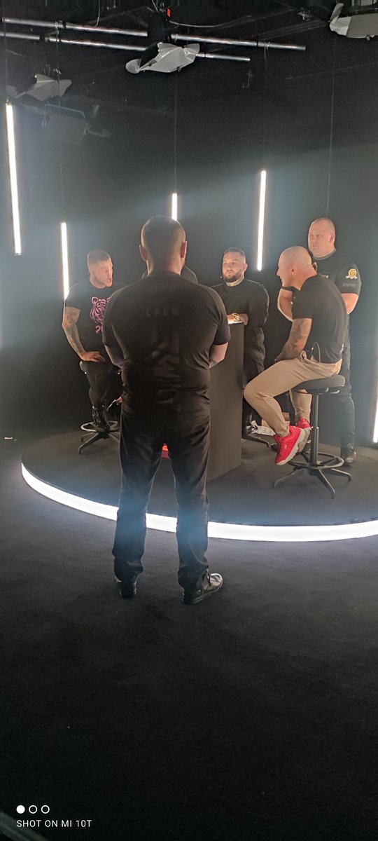 Jak oceniacie potyczkę słowną między Alanem, a Muranem ? Musiałem wyjść w połowie i nie wiem jakie finalnie wrażenie?
<a href="/famemmatv/">FAME MMA</a> <a href="/boxdel/"></a> <a href="/iamwojtekgola/">Wojtek Gola</a> 
#muran #alanik #fame #famemma