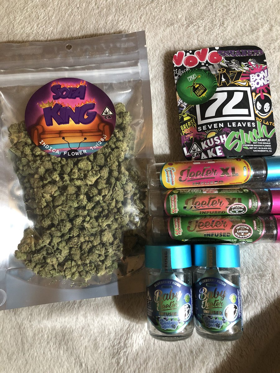 JoshyC87's tweet photo. 4:20 starter kit 🔥💨🦍 https://t.co/FT5gNYJUiG