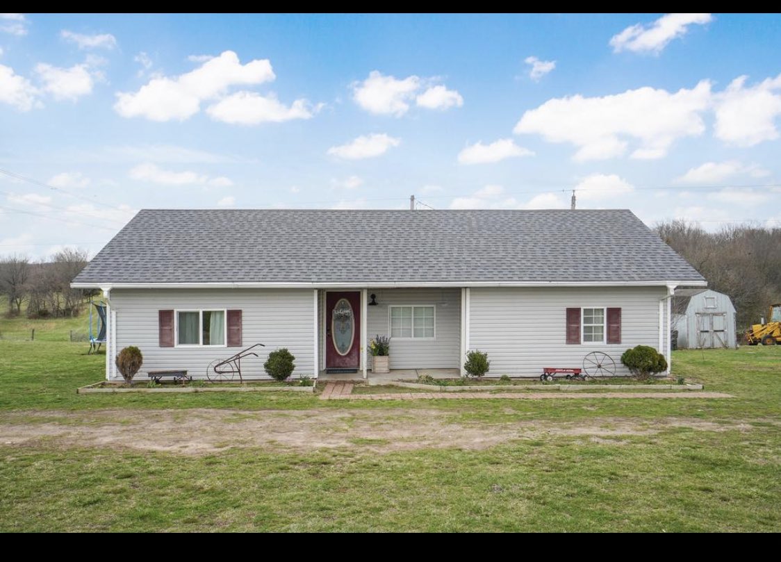 TaylorGreig1's tweet photo. I’m a 🎉HOME OWNER🎉 https://t.co/ZFCgX1Nnoq