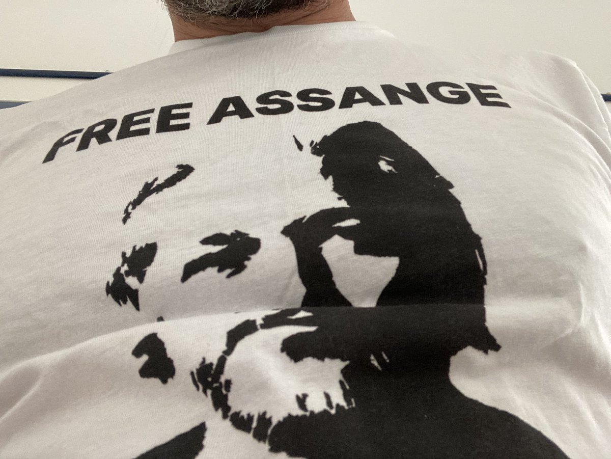 MarcoBenini's tweet photo. #FreeAssange #Assange https://t.co/67zmgsTc5p