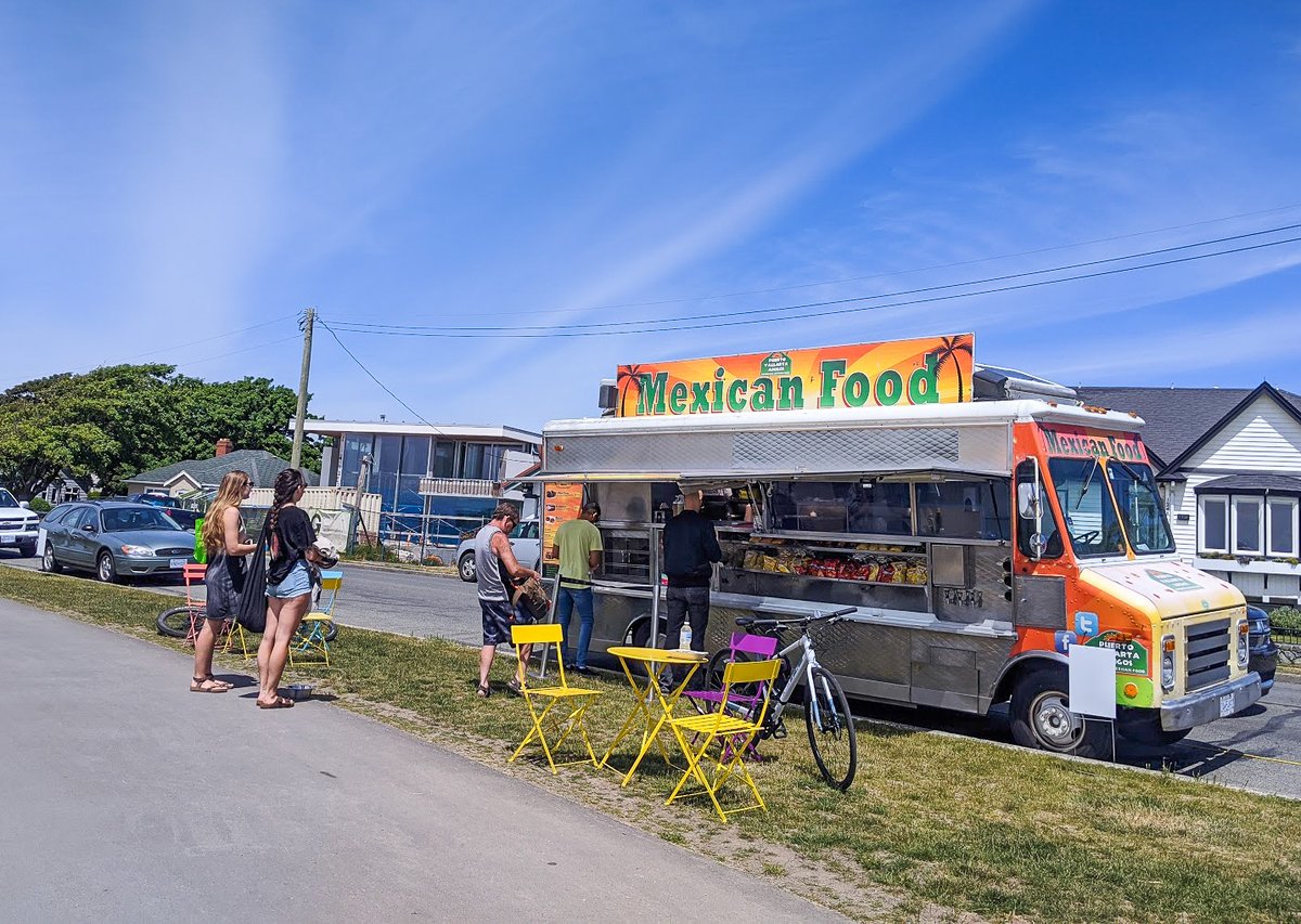 CityOfVictoria's tweet photo. Do you have a food truck and want a great location this summer? Applications for mobile vending spots are open! 15 Stalls at 8 locations are free for approved vendors through #BuildBackVictoria and are available on a two-week rotation.
Find out more at https://t.co/2P5uM0IOss https://t.co/YyVHmMkqHf