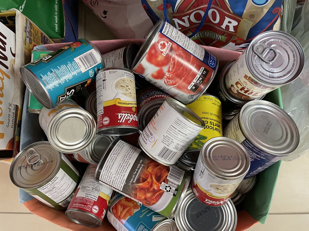Happy holidays FCC! There are so many special holy days and holidays this month that we want to celebrate. We are asking for donations to our food drive to support refugee families as they settle in Canada. Only one week left to send in non-perishables #FCCHolidaySeason
