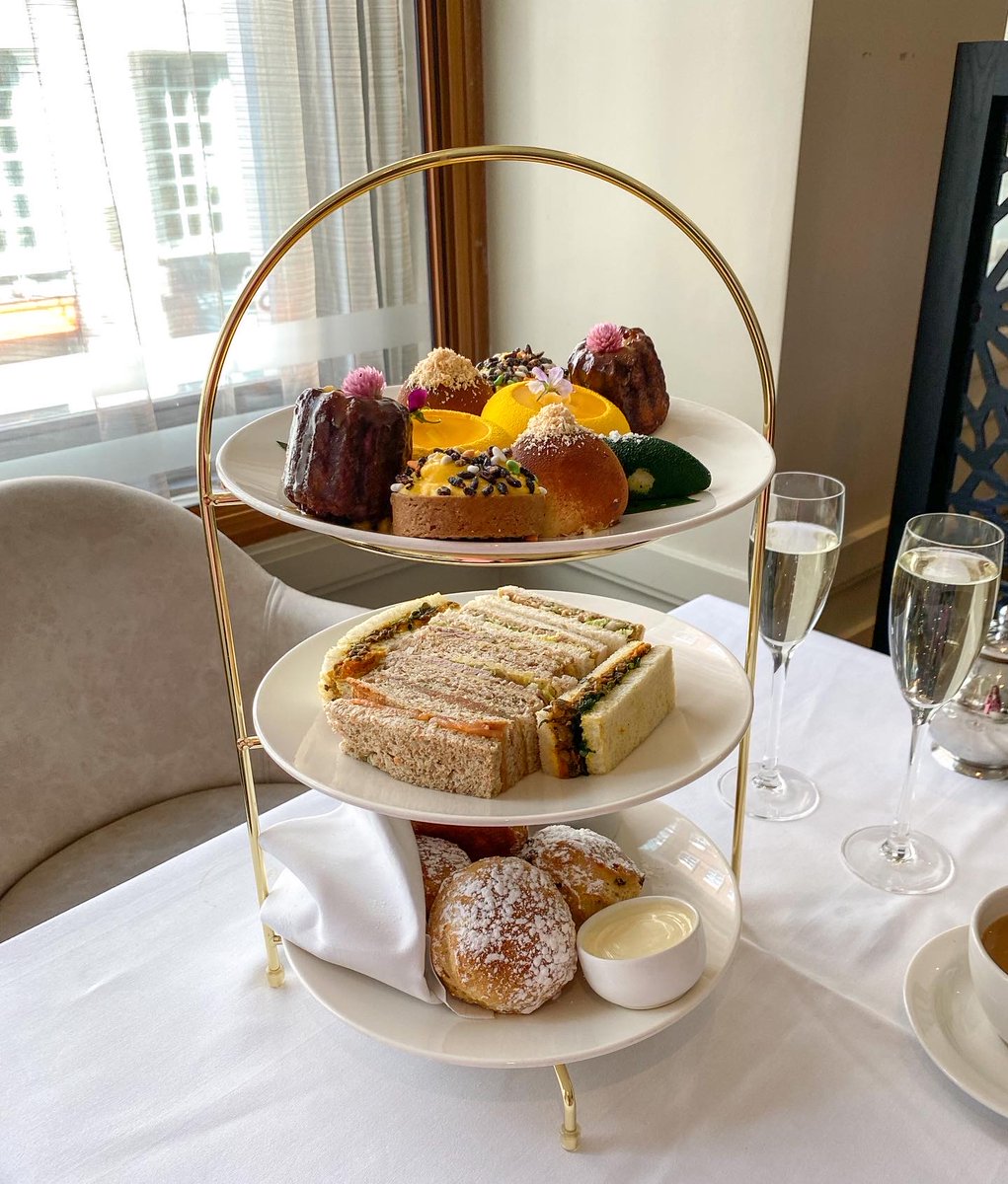 Inspired by flavours of the Commonwealth, to commemorate Queen Elizabeth’s Platinum Jubilee, our brand new Platinum Afternoon Tea will take you on a flavour trip around the world 😍

Served daily 12-45pm, available to book now! 

📸 @food_crush_diaries
