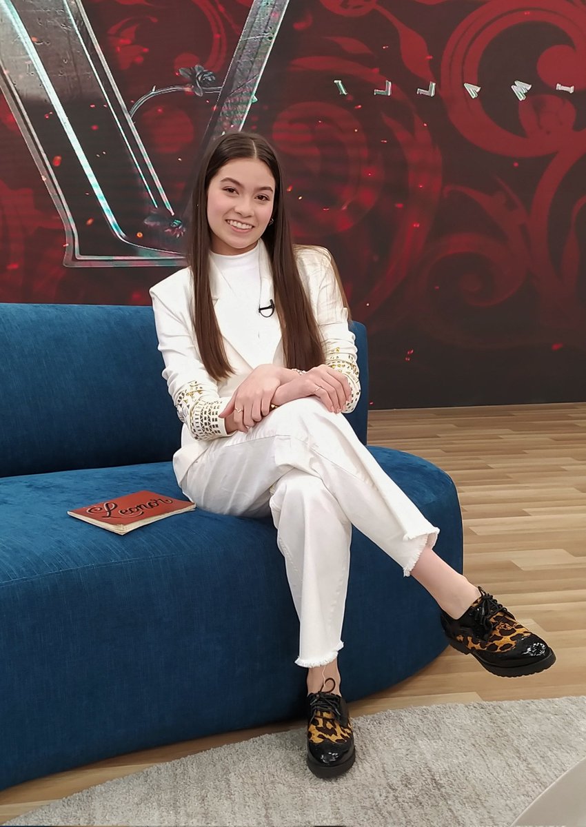 <a href="/AlannaDeLaRossa/">Alanna De La Rossa</a> es “Leonor” en “Las Villamizar”, nos cuenta cómo fue su preparación para la interpretación del personaje y su actuación en producciones como “Arelys Henao, canto para no llorar”. 🎬💃⚔️🏇 #DíaADíaTuCasa #DíaADía #AlannaDeLaRossa #LasVillamizar #Actriz #Serie