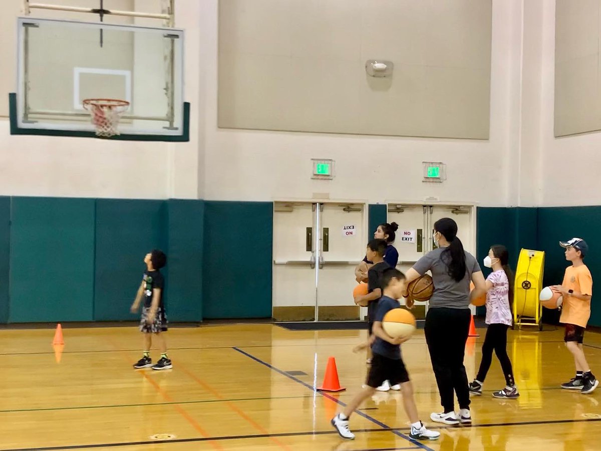 GTbball's tweet photo. GAMETIME Basketball proudly supports the Santa Clara Youth Activity Center. Their staff and its programs have been a distinguished identity and service in the community. Join us as we say THANK YOU to the YAC Family! #gametimebball #strongertogether #commitmenttoourcommunity https://t.co/n9xgUKrGsP