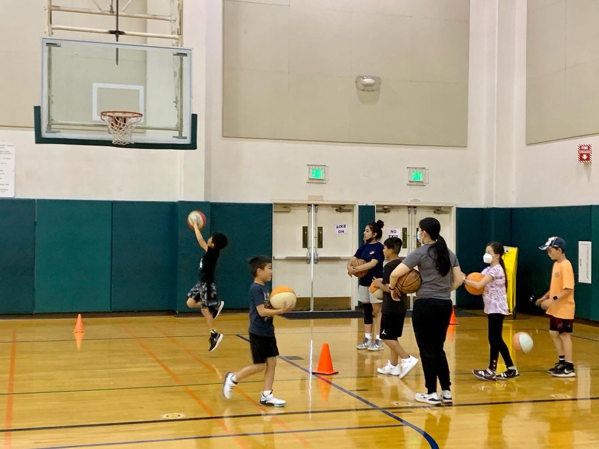 GTbball's tweet photo. GAMETIME Basketball proudly supports the Santa Clara Youth Activity Center. Their staff and its programs have been a distinguished identity and service in the community. Join us as we say THANK YOU to the YAC Family! #gametimebball #strongertogether #commitmenttoourcommunity https://t.co/n9xgUKrGsP