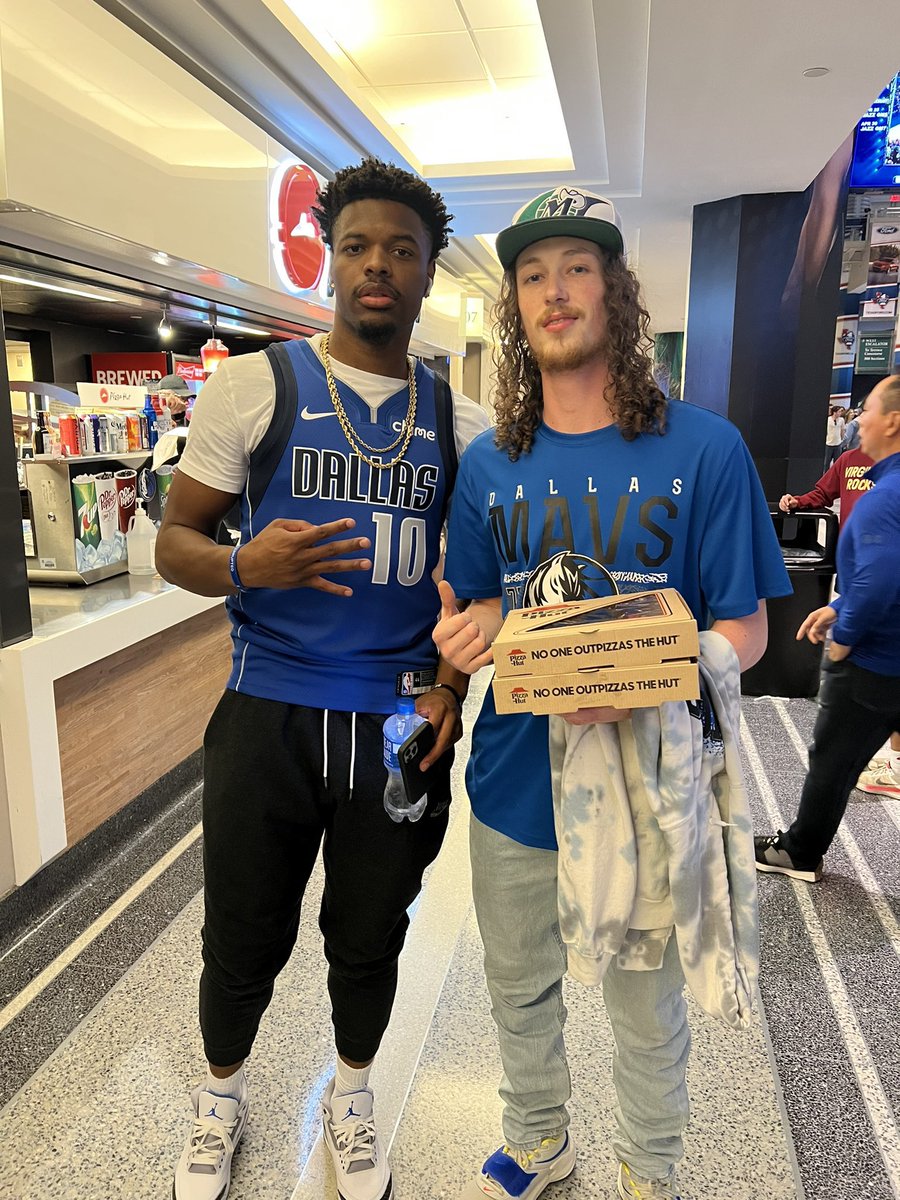 Mavs_FFL's tweet photo. DSJ repping a Doe Doe jersey 😢

#MFFL #DaSmithWay @mynameljeffe https://t.co/EmyzF7GEk6
