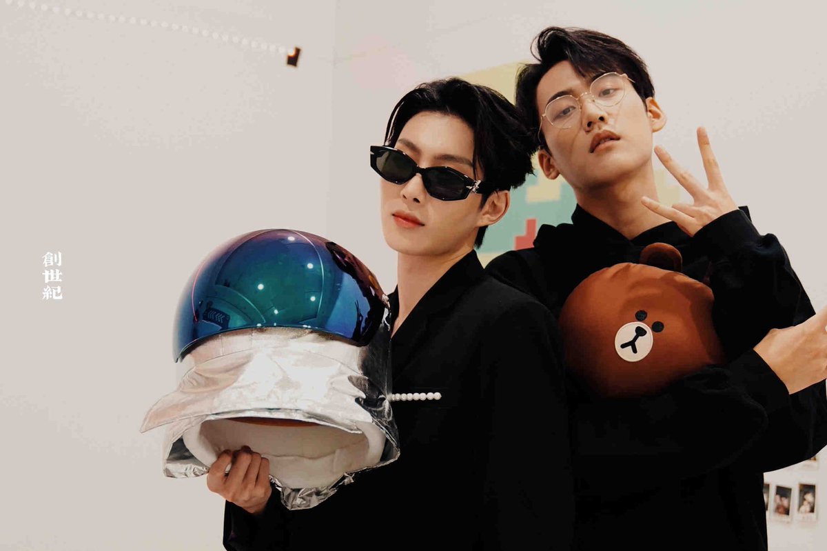 𝗶 𝘇𝗵𝗼𝘂𝗼𝘀 𝘂🧸💙❤️👨🚀 tweet media