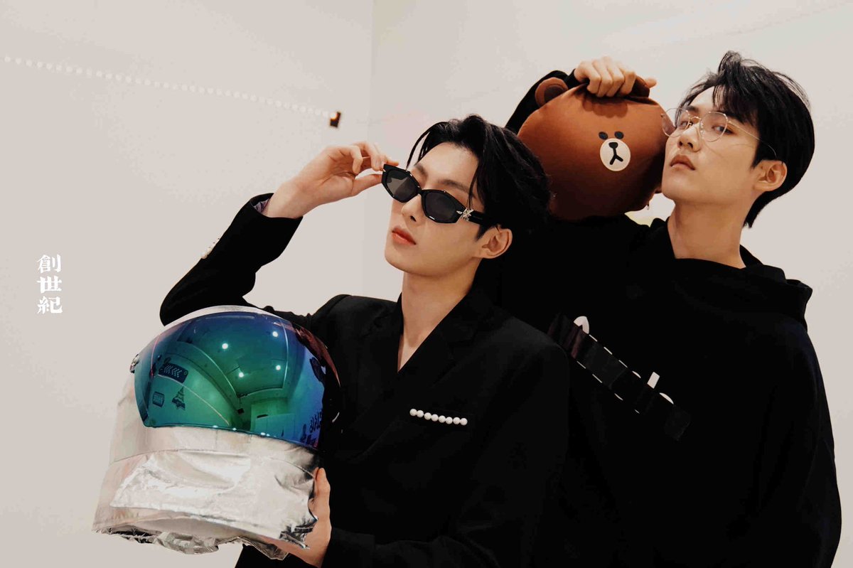 𝗶 𝘇𝗵𝗼𝘂𝗼𝘀 𝘂🧸💙❤️👨🚀 tweet media