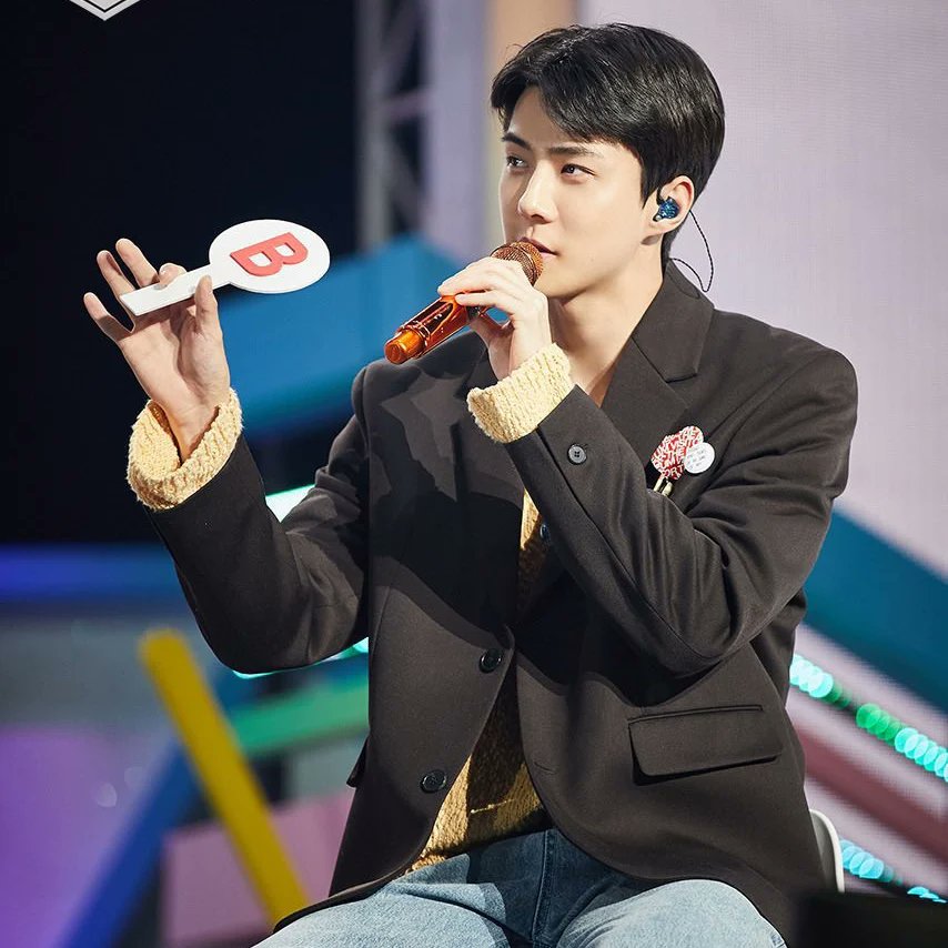 OSH_EXOLCHILE's tweet photo. [#OFICIAL | 200422] Actualización de fotos de #SEHUN en el evento de fans, por el décimo aniversario del debut de EXO. 

Cr.Milkteus
Vía Twitter
#EXO #엑소 #WeareoneEXO #EXOL #SEHUN #세훈 #世勛 #OhSehun #오세훈 #吳世勛 https://t.co/6UoZpaKD8T