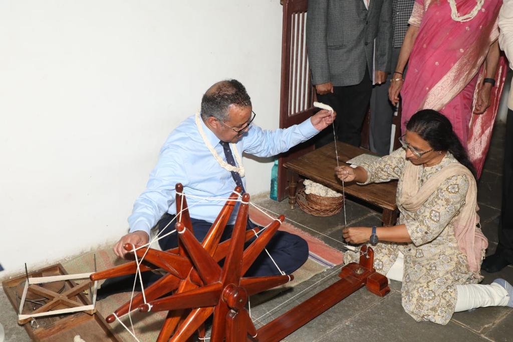 mansukhmandviya's tweet photo. Visited the Gandhi Ashram in Ahmedabad along with the DG of WHO @DrTedros and Minister @SarbanandSonwal Ji.
Bapu's thoughts and ideals continue to guide us as we are working tirelessly for global wellness following our vision of 'One Earth, One Health'. https://t.co/J8Mw1OzSbu