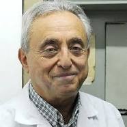 👏👏👏Francia le otorga la "Legión de Honor" a Pedro Cahn por sus aportes como "médecin spécialiste en infectiologie et leader de la lutte contre le Sida en Argentine"😍💖😍 ¡Maestro!