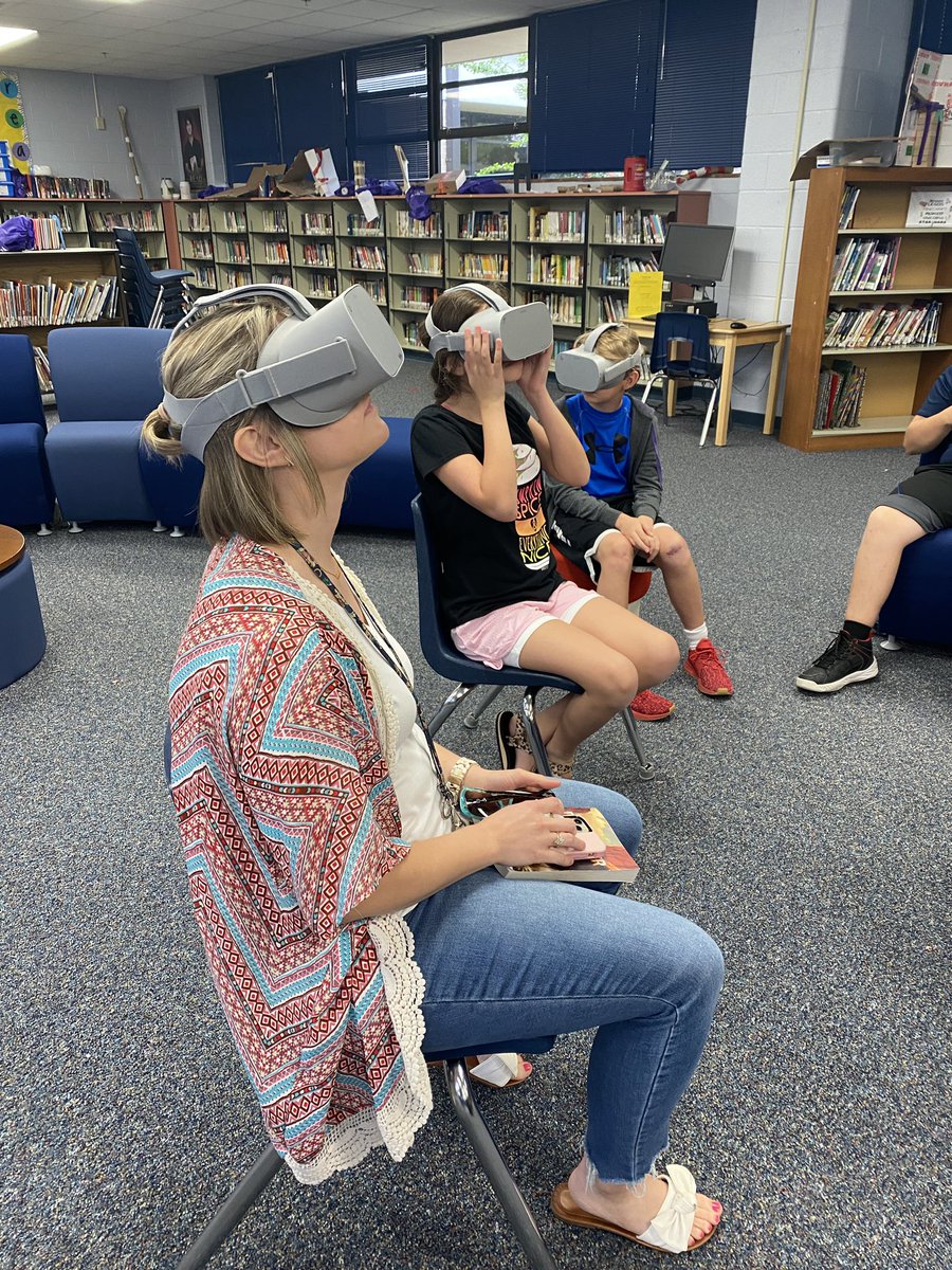 CESLibrary2's tweet image. Even Mrs. Burleson is rafting through the Grand Canyon. @BoerneISD @CuringtonElem @BoerneBurleson #lovethelibrarianlife