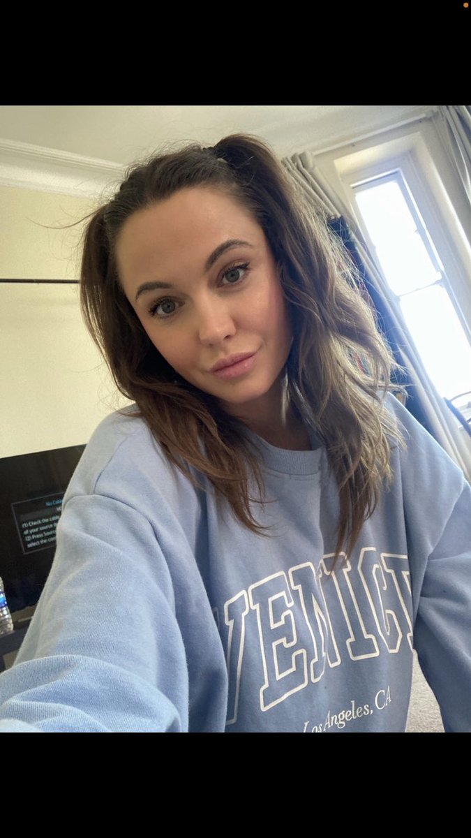 Gm 🥰Meet the artist. Right after successful shoot. Tired tho