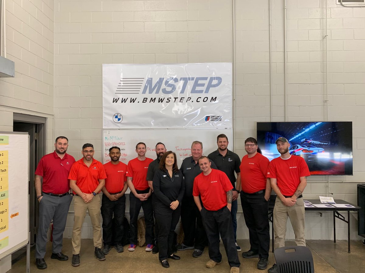 BMWofSouthpoint's tweet image. Our team went to Ft. Bragg to visit some amazing men that are working to becoming BMW technicians thru the Military Step Program. Thank you for having us and we're looking forward to having these wonderful technicians as a part of the Hendrick Team. #MSTEP #HendrickAutoGroup
