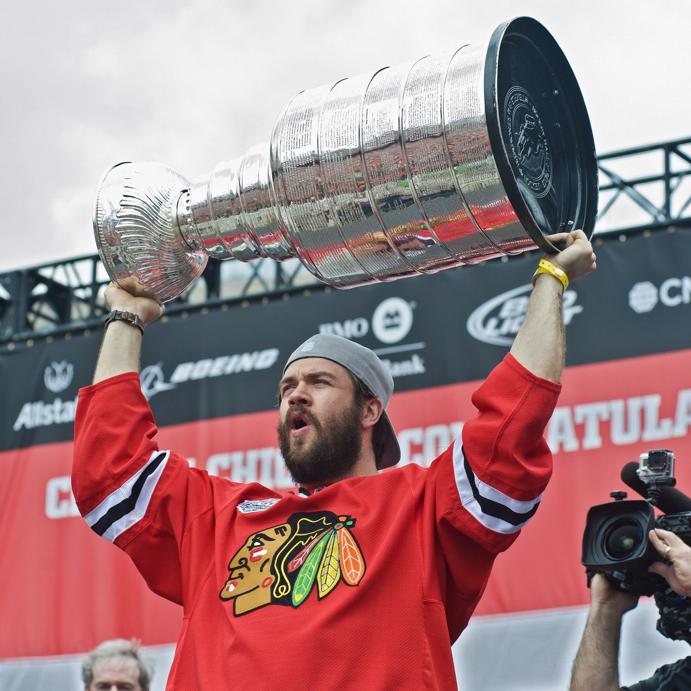 Happy 37th Birthday to legend Brent Seabrook! 