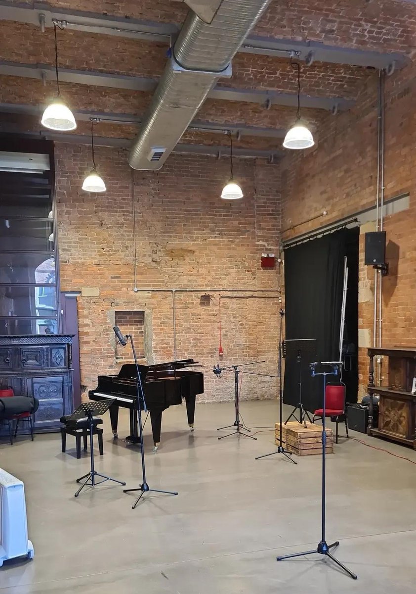 Just got back from an incredible day <a href="/anthonyburgess/">Anthony Burgess Foundation</a> recording Blooms of Dublin. Thank you for asking me @strivensrichard! Lovely to meet you @unclehooly, and lovely playing by David Jones #rncm as usual.

Watch this space for the final product #Manchester #Dublin