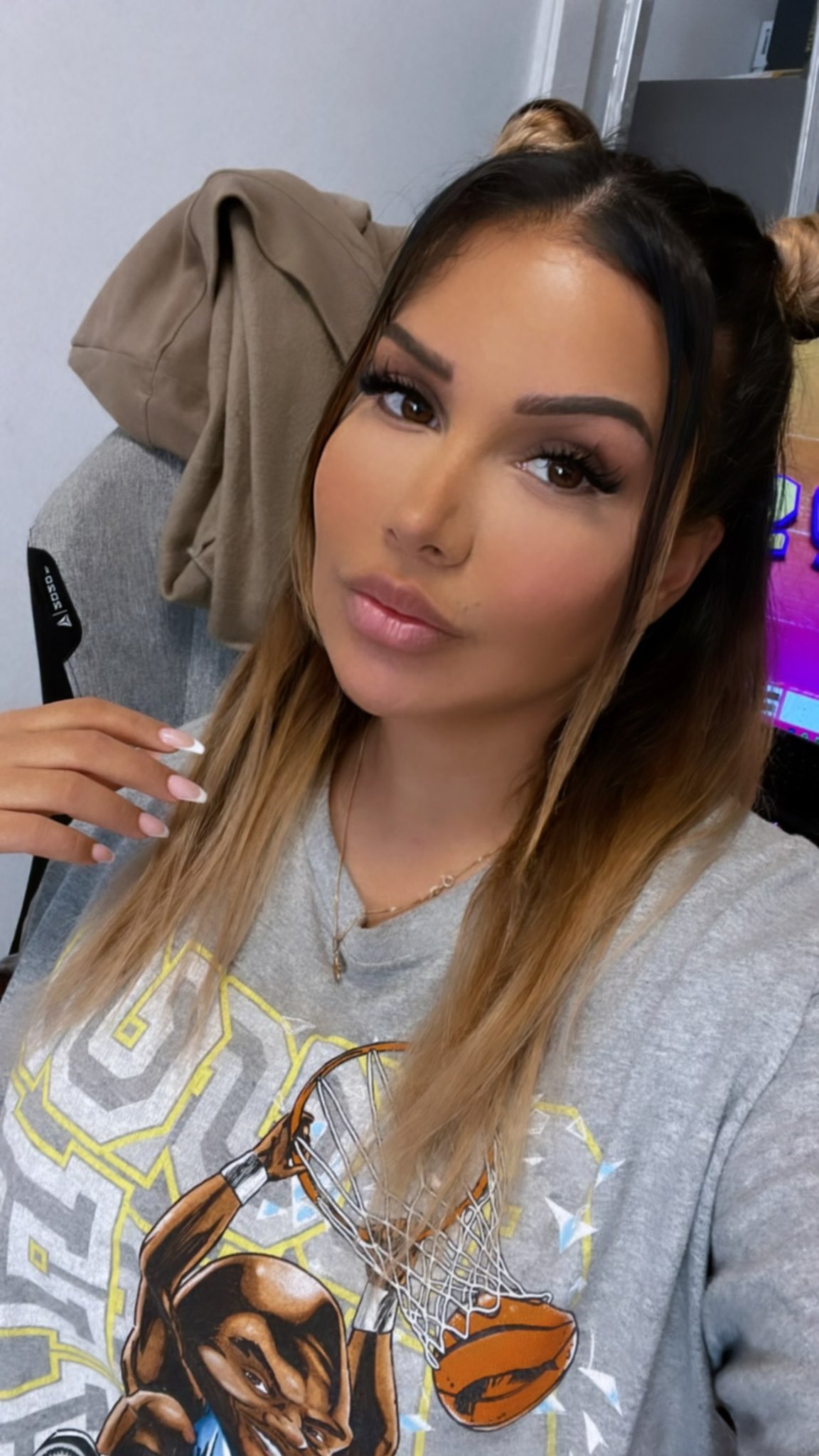 Ivy Sky on Twitter: "What you doing? https://t.co/UFasaSVYJS" / Twitter