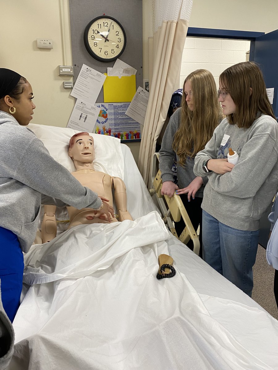 Lansing Middle School tweet media