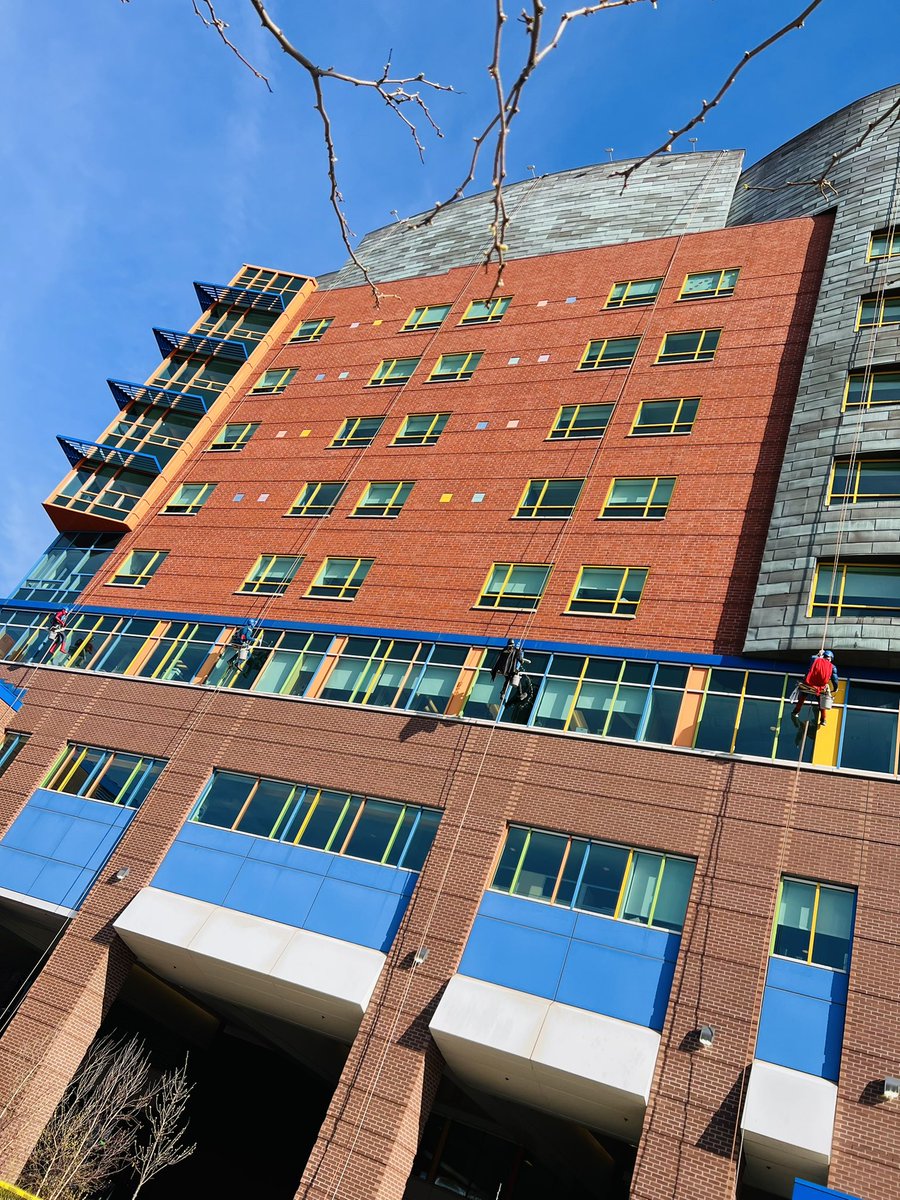 AKunicky's tweet photo. Superhero window washers @ChildrensPgh today! Always a fun day! https://t.co/VkDZL8Z0i6