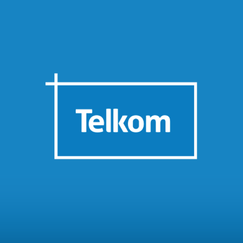 TelkomZA's tweet photo. Keep your groove as a Gig Guluva. 💃 With discounts on your favourite brands &amp; more with #TelkomXVaristyVibe! 😎 Download &amp; sign up for the Varsity Vibe Premium membership, FREE with your Telkom number 

#TelkomXVarsityVibe
#MavericksofMonate