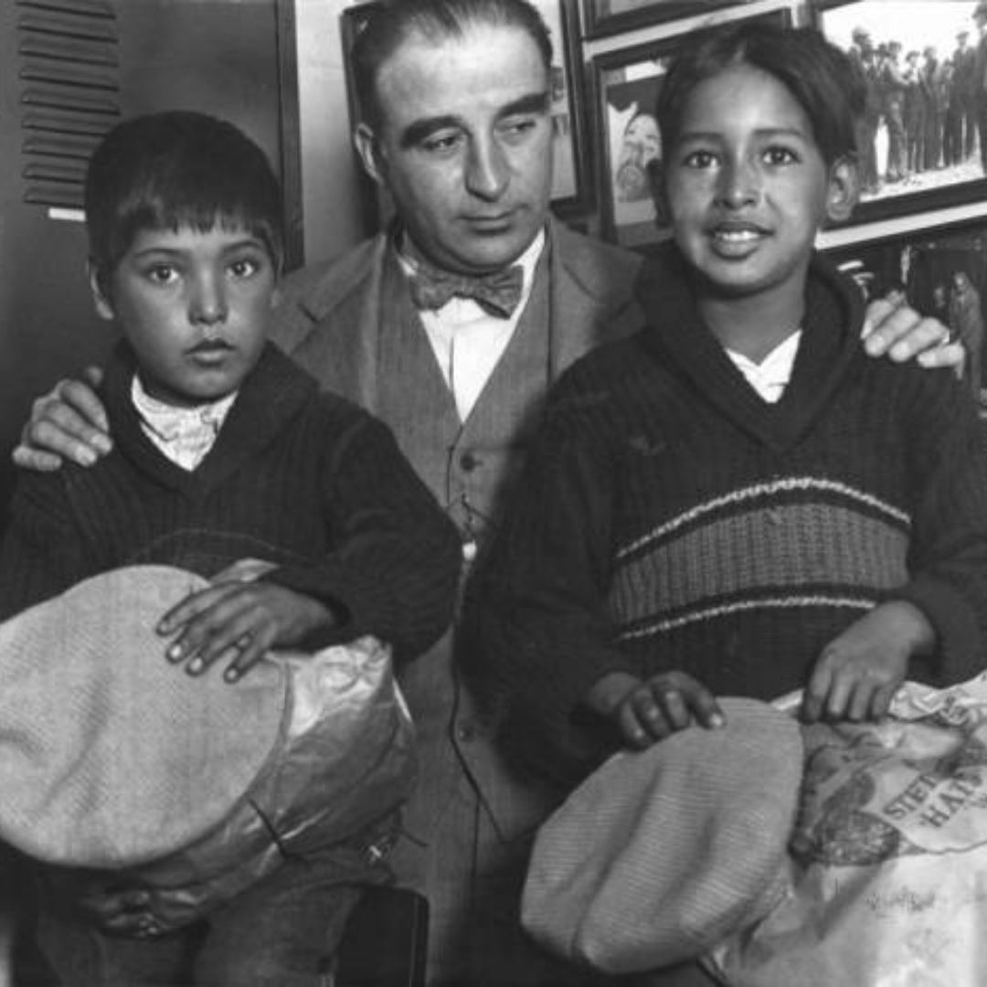 picturingmexam's tweet photo. Happy 4/20 from George Contreras, one of LA’s most notorious party poopers! Conteras was born in LA in 1888 to a Mexican dad and a white mom. He began working for the DA’s office in 1919 and in 1922 was put in charge of the city’s “Booze Squad,” which enforced prohibition. https://t.co/2otEKmh9Gp