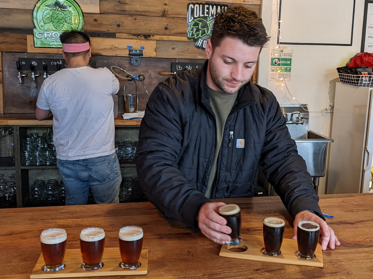 Now is a great time to visit the Georgetown breweries because <a href="/JellyfishBeer/">Jellyfish Brewing</a> is giving discounts on pints if you take a selfie drinking at.<a href="/lowercasebeer/">Lowercase Brewing</a> <a href="/ElysianBrewing/">Elysian Brewing</a> or  <a href="/MachineHouse/">Machine House Brewery</a>. On our tour we enjoyed Brown Ale and cask conditioned ESB at Lowercase
