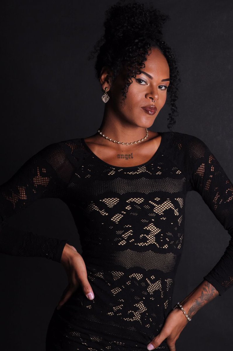 Agatha_Kiim's tweet image. Fiel e leal a mim mesma.! 🖤

#wmodel
#trans