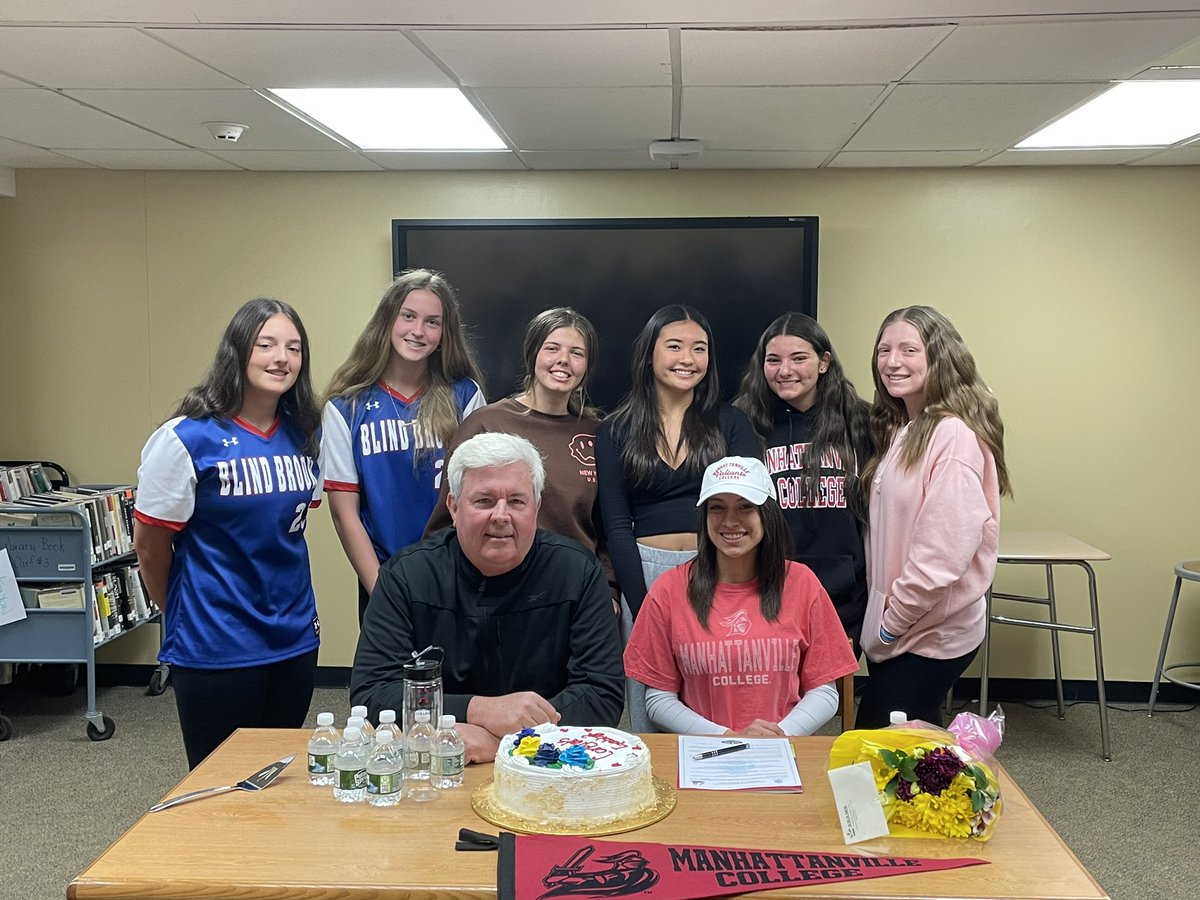 Congrats to our point guard and captain <a href="/gabtucker1/">gabby tucker</a> on signing her celebratory commitment to play at @MvilleWBB we wish you best and expect big things!! <a href="/lohudhoopsmbd/">lohudhoopsmbd</a> <a href="/bbrft/">Blind Brook-Rye FT</a> <a href="/BlindBrookUFSD/">Blind Brook UFSD</a> <a href="/BlindBrookHS/">Blind Brook High School</a> @BlindBrookCheer