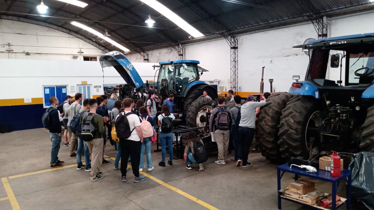 En Mecanización Agrícola de la <a href="/fcabalcarce/">FCABalcarce - UNMDP</a> no sólo damos clases teóricas.
Apuntamos fuerte a entendimiento agronómico de los procesos mecanizados mediante la práctica. Acá algo de lo que va del cuatrimestre. 👇