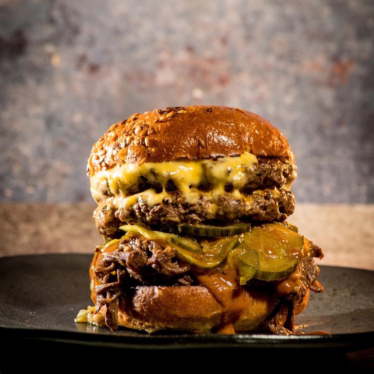 Pub & Bar Magazine (@pubandbarmag) on Twitter photo Itβs all over, folks! All 16 burgers at this yearβs #nationalburgerawards have been tried and tasted! The final round featured the excellent <a href="/Stripclubstree1/">π¦ππΏπΆπ½π°πΉππ― π¦ππΏπ²π²ππ³πΌπΌπ±</a>, Squeezed, <a href="/zephyrburgers/">Zephyr Burgers</a> and @hillsbrecon. Keep an eye on @dineoutmagazine for the winner at 7.30pm. Itβs all over, folks! All 16 burgers at this yearβs #nationalburgerawards have been tried and tasted! The final round featured the excellent <a href="/Stripclubstree1/">π¦ππΏπΆπ½π°πΉππ― π¦ππΏπ²π²ππ³πΌπΌπ±</a>, Squeezed, <a href="/zephyrburgers/">Zephyr Burgers</a> and @hillsbrecon. Keep an eye on @dineoutmagazine for the winner at 7.30pm.