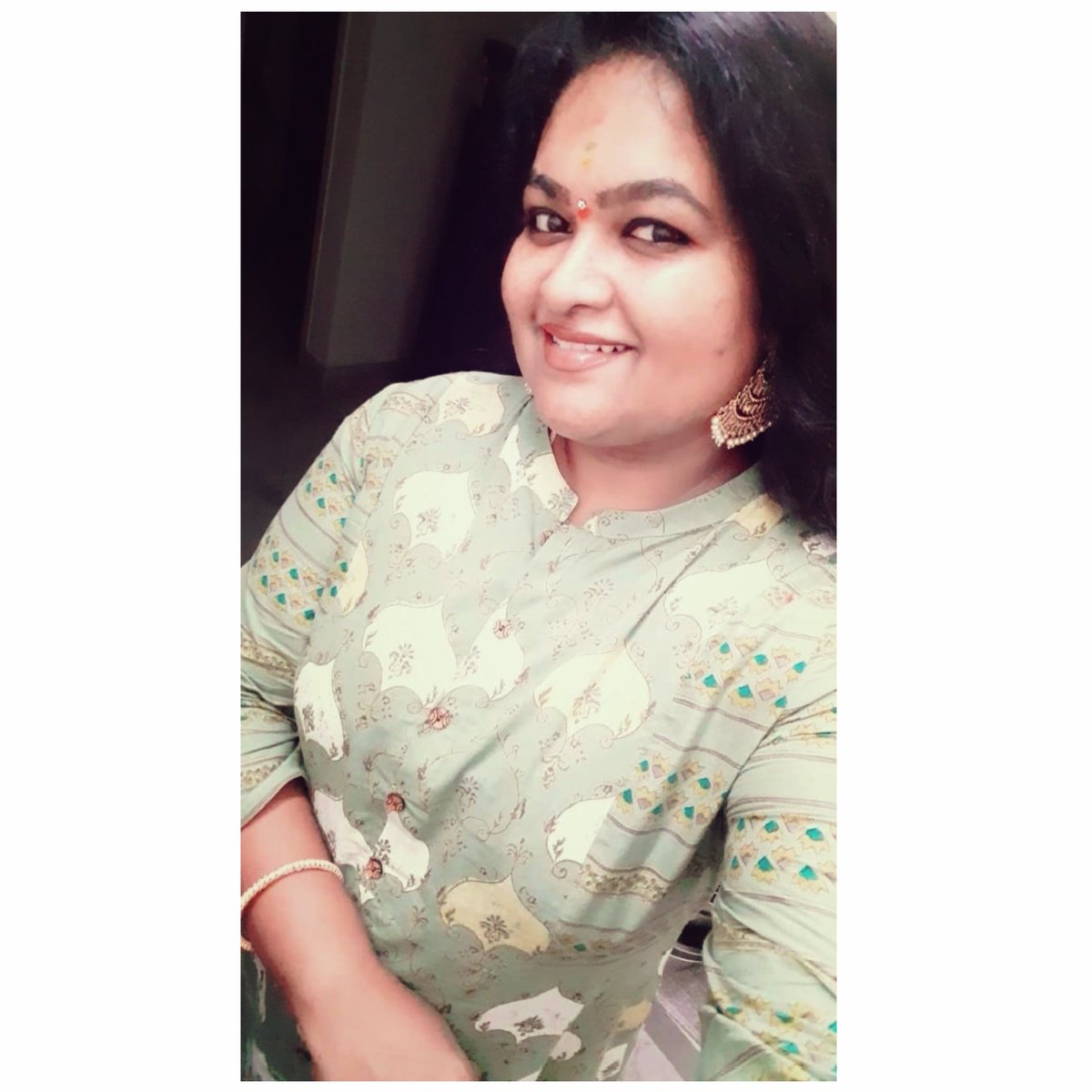 ArpithaMaha's tweet photo. Special Thanks For All Of Your Wishes On My Birthday 🙏

Feel Happy and Blessed ❤️

#birthday #BirthdayGirl #birthdaygift https://t.co/I3Xj8pVj4f