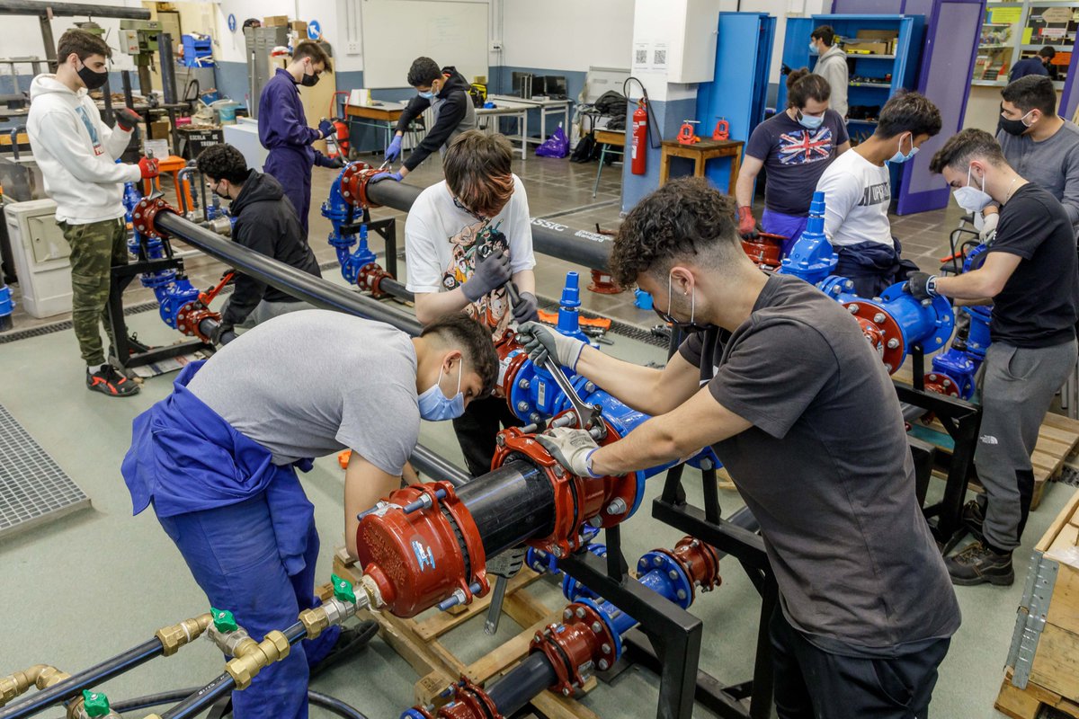 👨‍🔧 A #Tàrrega, l'<a href="/INS_Costafreda/">INS Alfons Costafreda</a> comptarà el pròxim curs 2022-2023 amb un nou cicle d'#FPDual en xarxes i estacions de tractament d’aigües, que té el nostre suport. #FPDualaigua

🗓️ El període d’inscripció està obert fins al 26 d’abril.

Apunta-t'hi: fpdualaigua.info