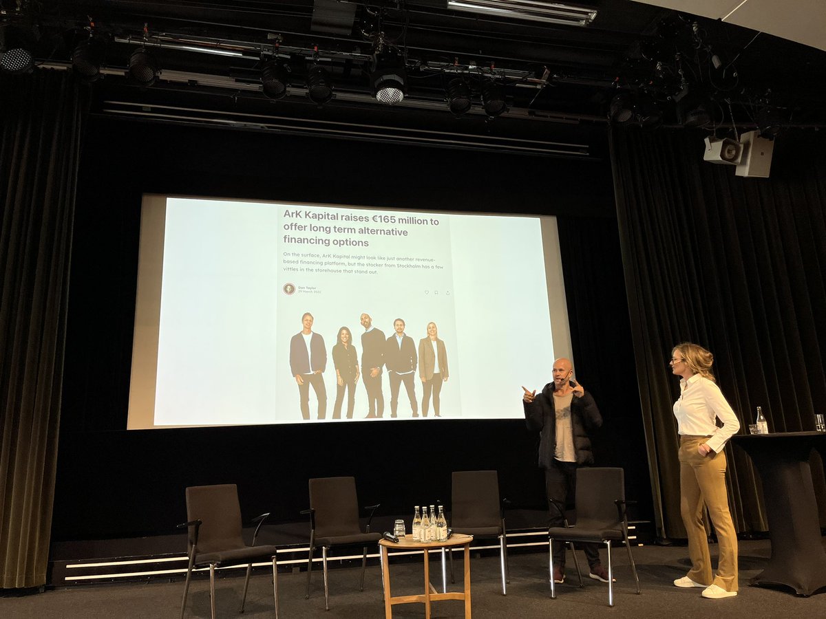 Yeah with <a href="/steepdecline/">Tyler Crowley</a> , <a href="/tuvapalm/">Tuva Palm</a> &amp; @ArkKapital at <a href="/STHLMTech/">#SthlmTech</a> MEETUP ( puffer edition ) . 

#Sthlmtech #tech #startups #vc