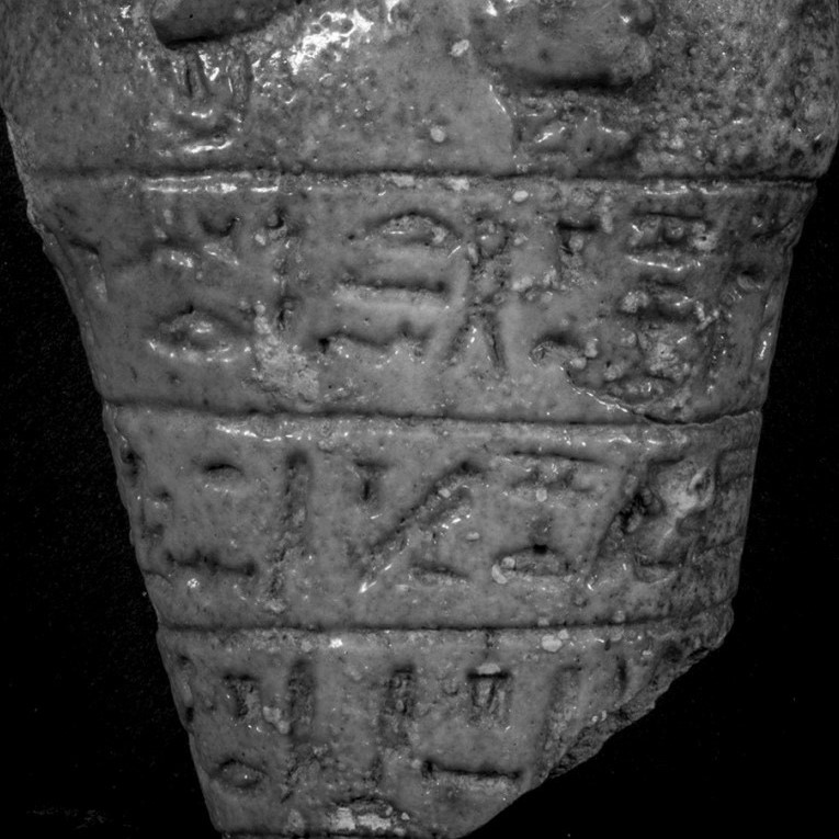 MuseoAscoli's tweet photo. Rinascite...la vita oltre la morte...
#labellezzanellepiccolecose
#workinprogress #museoarcheologicoascolipiceno #masap #officinadeisensiascolipiceno #DirezioneRegionaleMuseiMarche https://t.co/SI3a5GY43N
