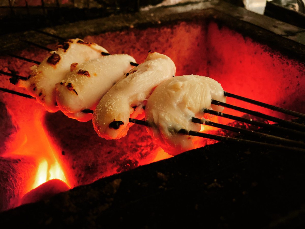 真鯛の焼き白子。。炭火で焼いて外側は香ばしく中身はトロトロです。。