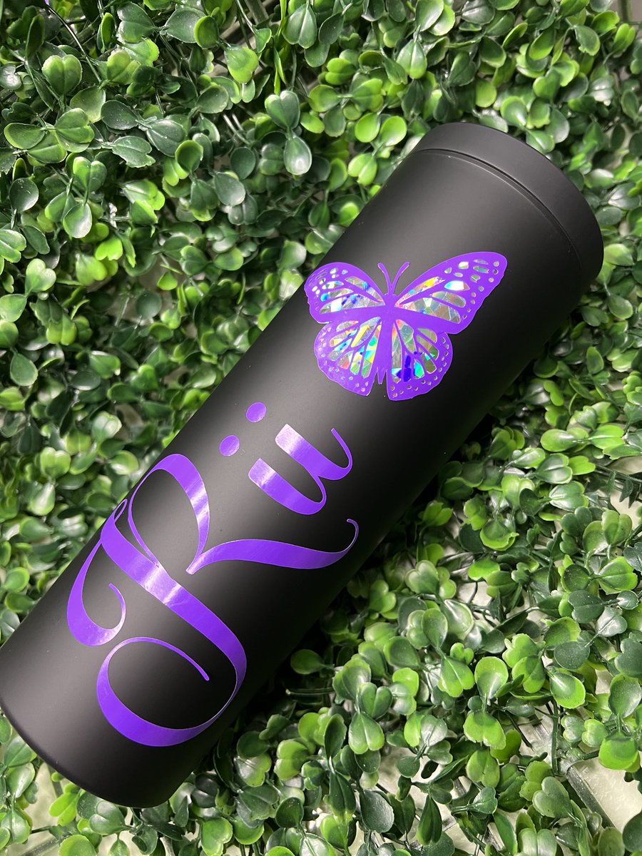 creativeallybds's tweet photo. Told ya! 

#creativeallybds #smallbusiness #tumblers #skinnytumbler #winetumbler #crafteroftwitter #craft #barbados #barbadosmade #blackownedbusiness https://t.co/7v2Gv5Pbyi