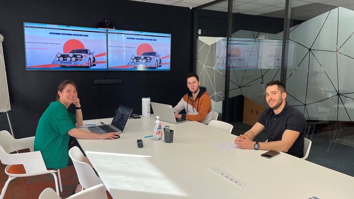 AppliDev' tweet media