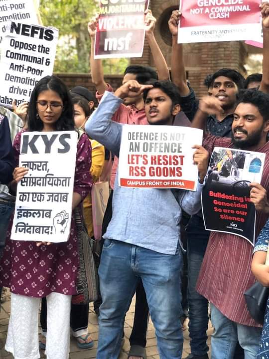 RifaPm's tweet photo. Joint protest against the Demolition at Jahangirpuri 

Stop bulldozing Muslim houses in Jahangirpuri! 
Stop terrorizing Muslims of India!
People of Delhi reject BJP's hate campaign!

#StopHatePolitics

@CampusFrontInd https://t.co/AyTzF204hq